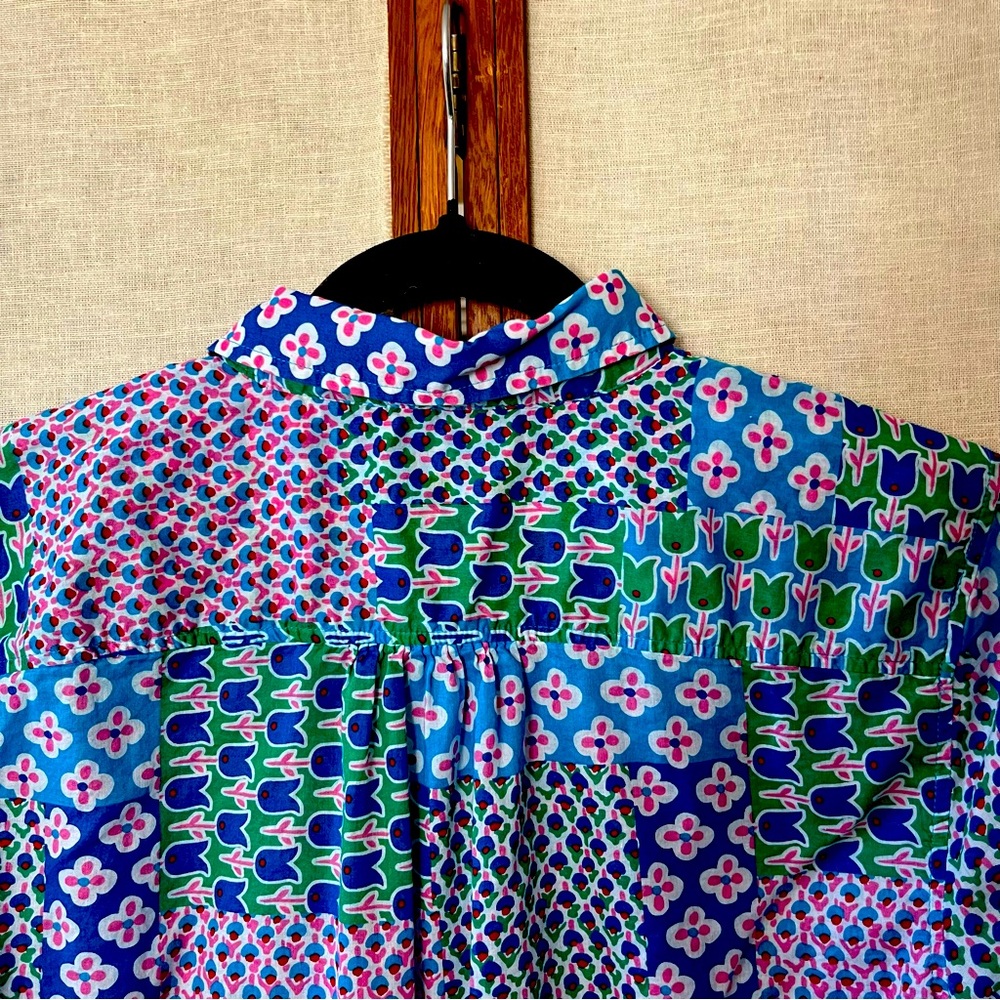 Talbots Classic Cotton Button Front Shirt Retro Multi Floral Tulip Print Top - Picture 8 of 10